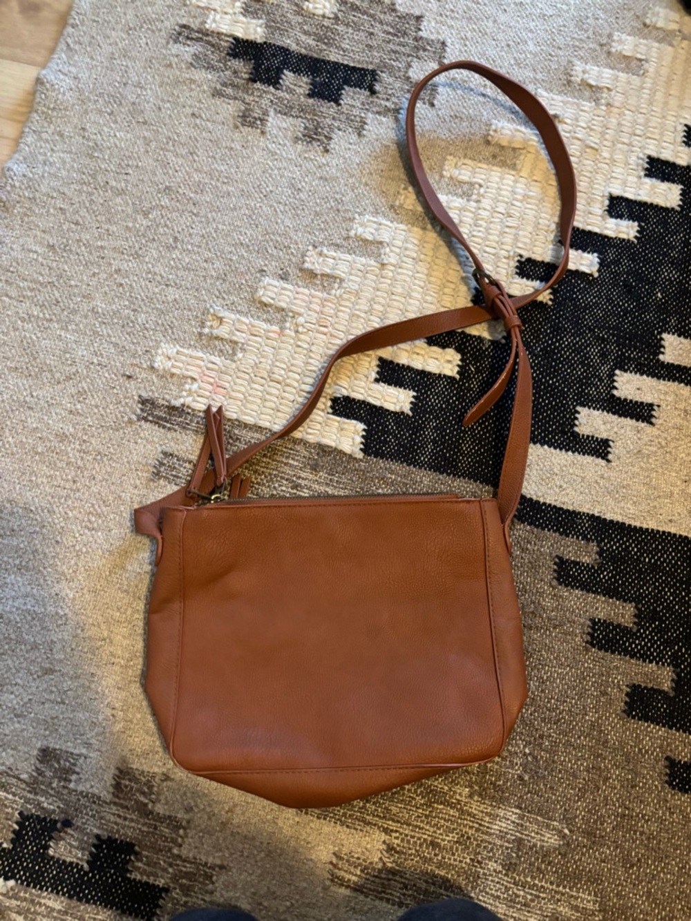 Universal Thread Cognac Brown Leather Crossbody Bag